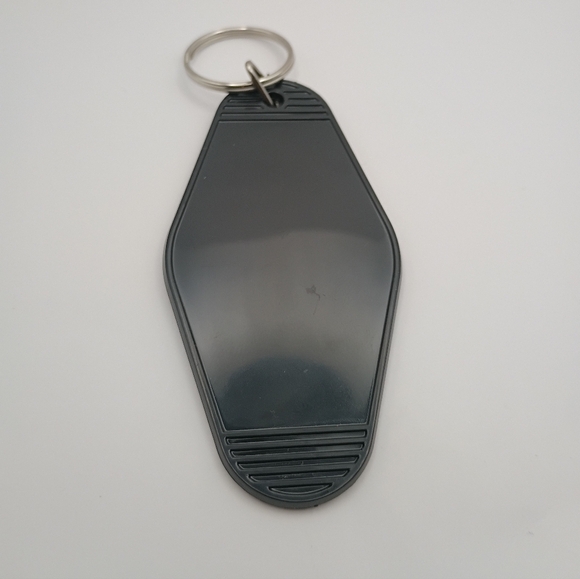 Motel Keychain Custom Retro Styled Pink Guitar With Heart Keyring. - Picture 2 of 2